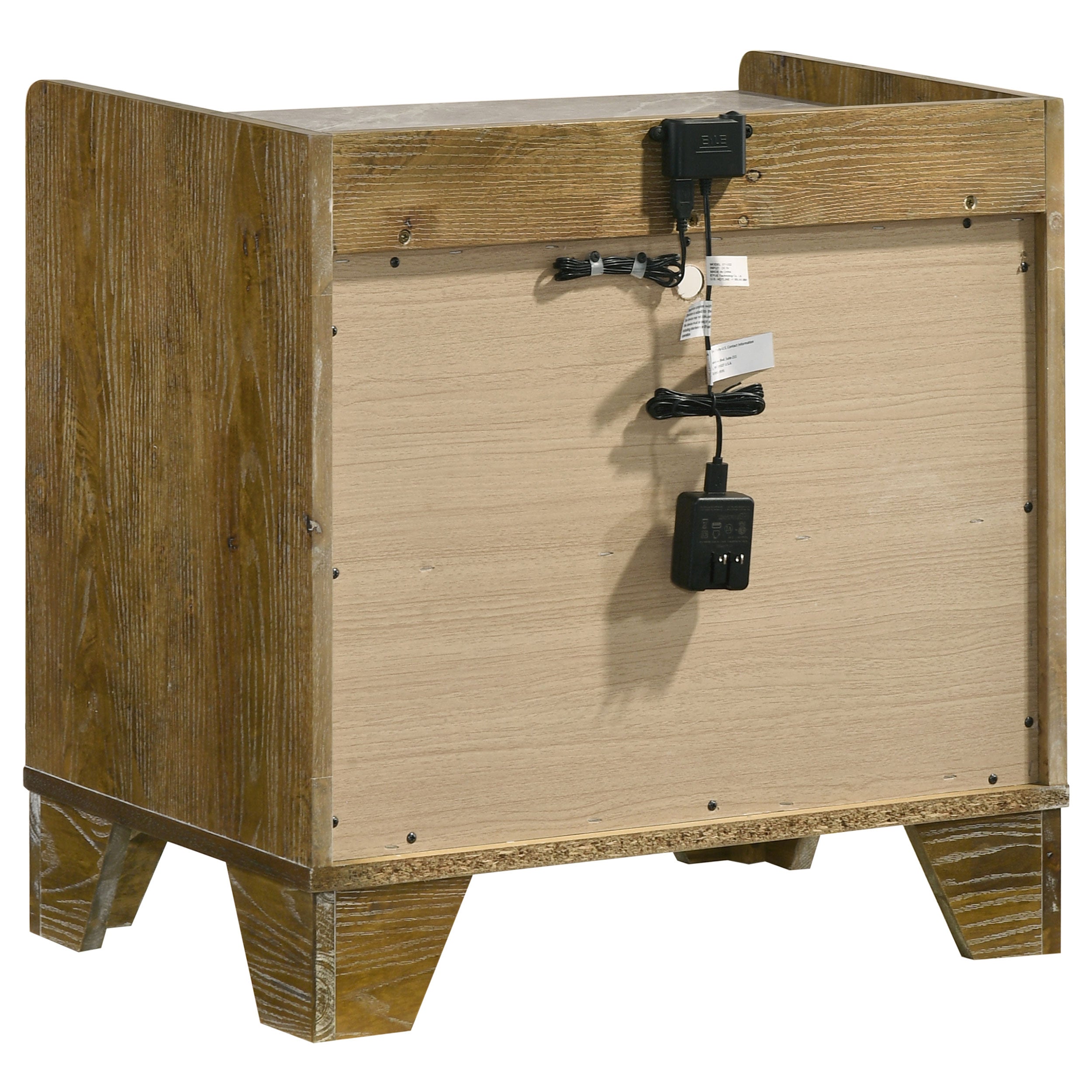 Henderson Medium Oak Dresser with Mirror, Chest, Nightstand and Mirror
