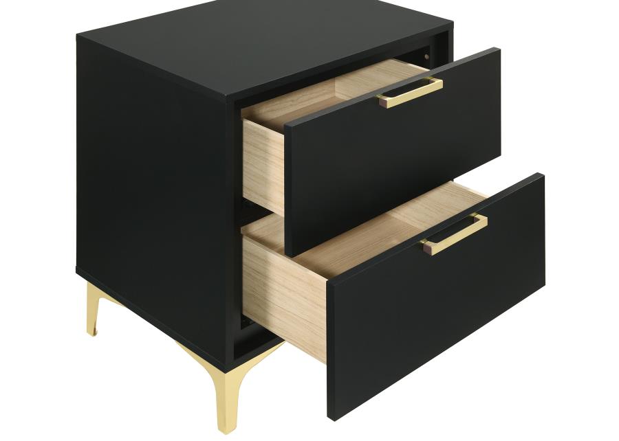 Kendall Eastern Bedroom Set Black