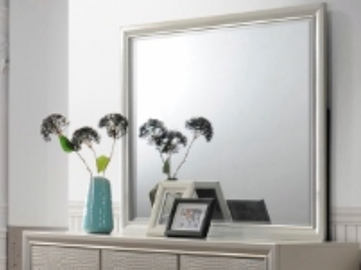 Lyssa Champagne Mirror