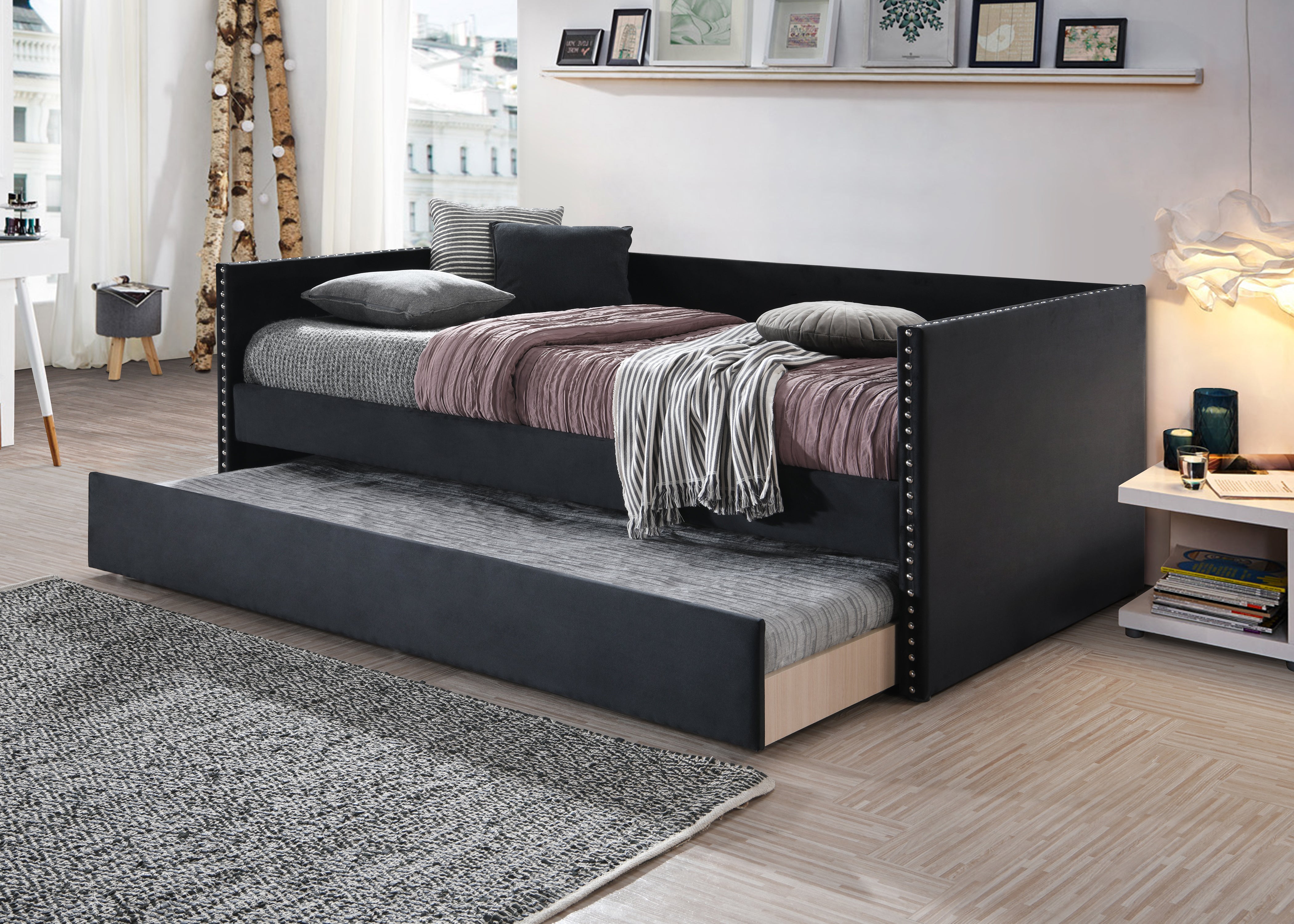 Sadie Daybed Arm Black Velvet